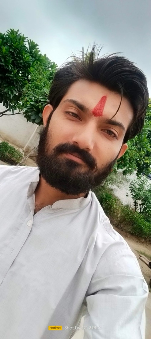 Acharya Dheeraj Kumar Ji